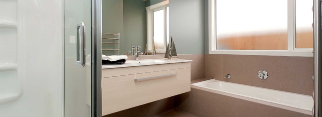 Navigator cover image